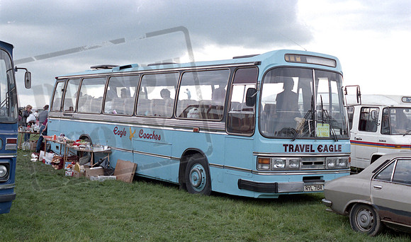 Eagle of Tunbridge Wells RYL715R Epsom Racecourse RP29 040686 029