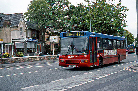UK North P902PWW 08/01
