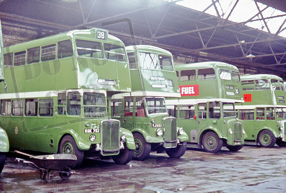 Dundee Central Garage PB764