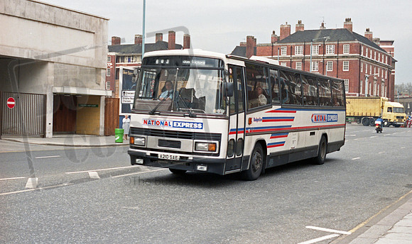 Badgerline A210SAE London Victoria RP51 87 004
