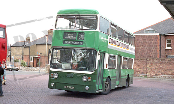 London Country North East MPJ219L Waltham Cross RP51 87 022