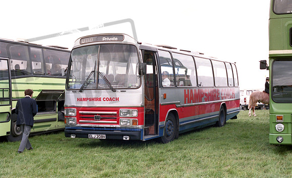 Hampshire Bus ELJ208V Epsom Derby RP53 030687 022