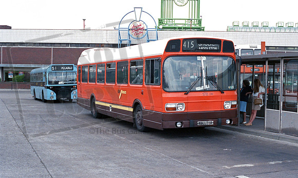 GM Buses RBU178R Middleton RP69 87 005
