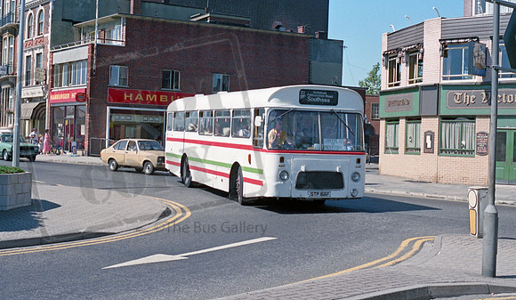 Cosham Coaches GTP166F Portsmouth Harbour RP74 87 015
