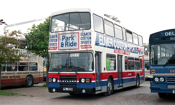 Oxford PWL999W Woburn Showbus RP75 060987 037