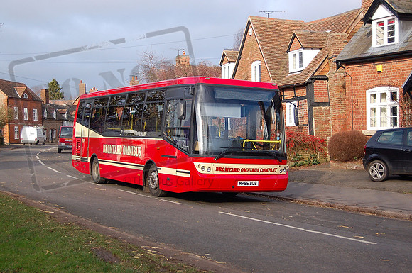 Bromyard Omnibus MP56BUS Clifton-upon-Teme Jan07