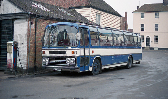 Chequers Coaches CMJ449T Lenham RP86 88 007
