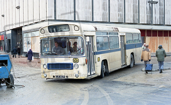 Ongar Coaches EJK887F Harlow RP87 88 018