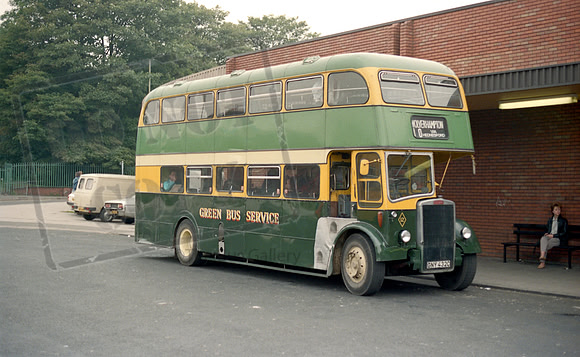 Green Bus GNY432C Rugeley RP83 87 019