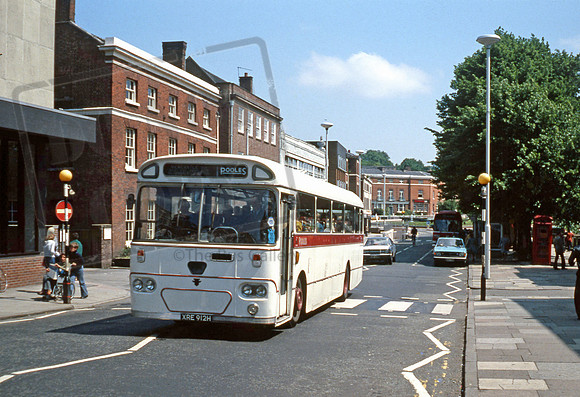 Pooles XRE912H Newcastle-under-Lyme 678