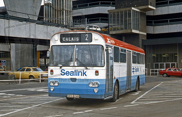 East Kent SKO824H Dover Eastern Docks 1981