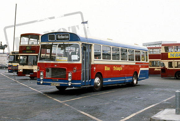 Blue Triangle BHN694N Liverpool 491 NH91s3