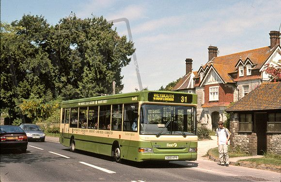 First Southern National S818KPR Winterbourne Abbas 0601