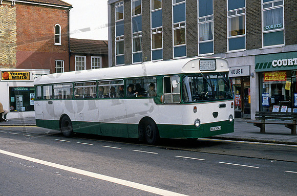 Cosham Coaches XAX304J Fareham 88