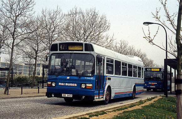 R&I RIB8431 Milton Keynes 593