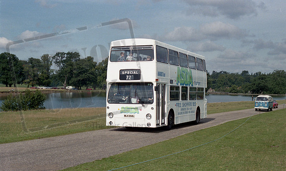 Harris MLH358L Woburn Showbus RP36 070986 020
