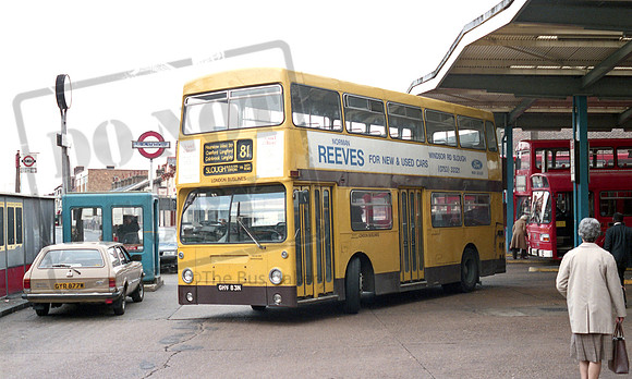 London Buslines GHV83N Hounslow RP36 886 007