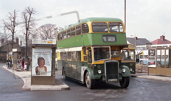 Green Bus GNY432C Cannock RP3 160486 os