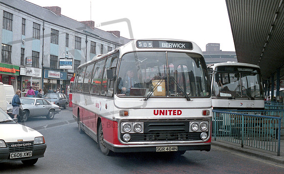 United Auto GGR404N Newcastle RP22 250486 011