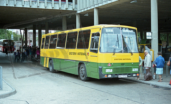 Eastern National HHJ375Y Colchester RP40 1086 006