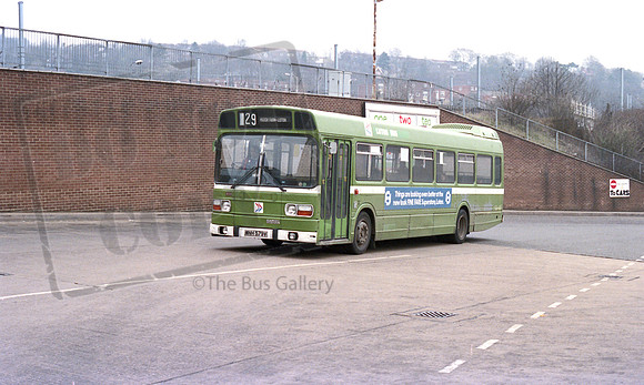 Luton Bus MNH579V Luton RP26 270486 024