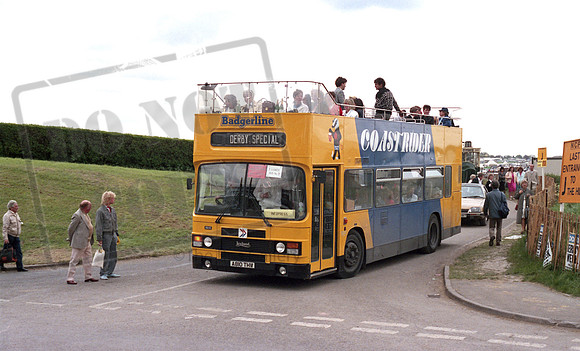 Badgerline A810THW Epsom Racecourse RP29 040686 035