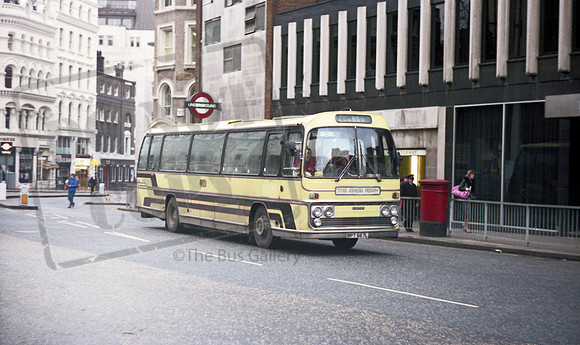 Kingsferry BPT667L in London in 1982
