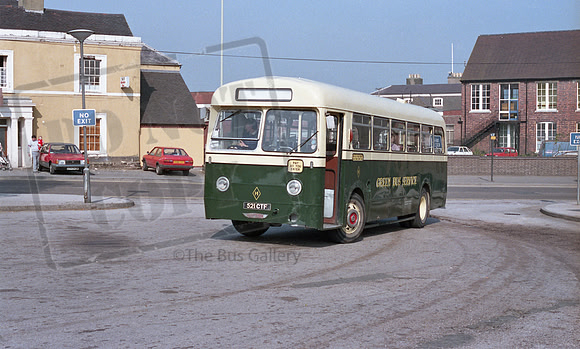 Green Bus 521CTF Uttoxeter RP38 200986 023