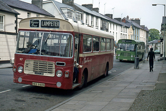 Davies of Pencader HBX948N at Lampeter 679