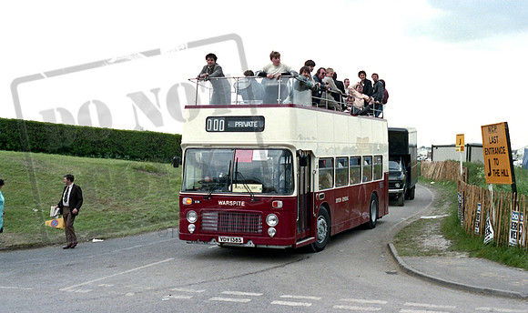 Devon General VDV138S Epsom Racecourse RP30 040686 009