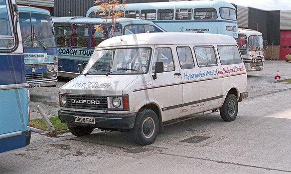 Kent Coach Tours B998FAW Ashford RP41 86 021