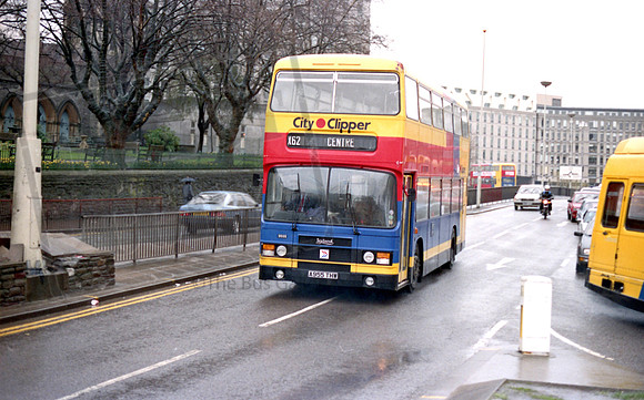 Bristol City Clipper A955THW Bristol RP46 040487 033