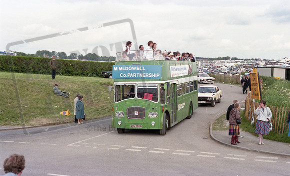 Southdown WRU703B Epsom Racecourse RP29 040686 033