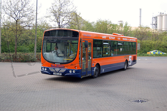 MK Metro YN06JXX at Bletchley May06