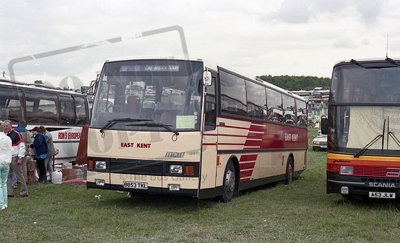 East Kent B853TKL Epsom Racecourse RP29 040686 025