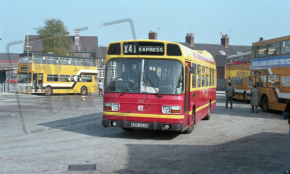 PMT XEH252M Uttoxeter RP38 200986 021
