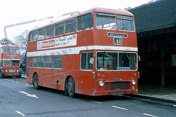 York West Yorkshire XWY446G (3916) 479